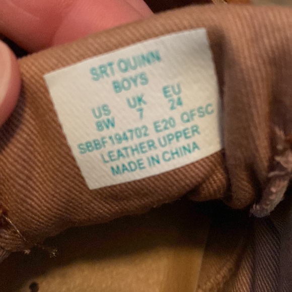 2 pairs of boots/shoes.   Size 8/8W.  Brown shoes are NWOT. - Picture 4 of 8